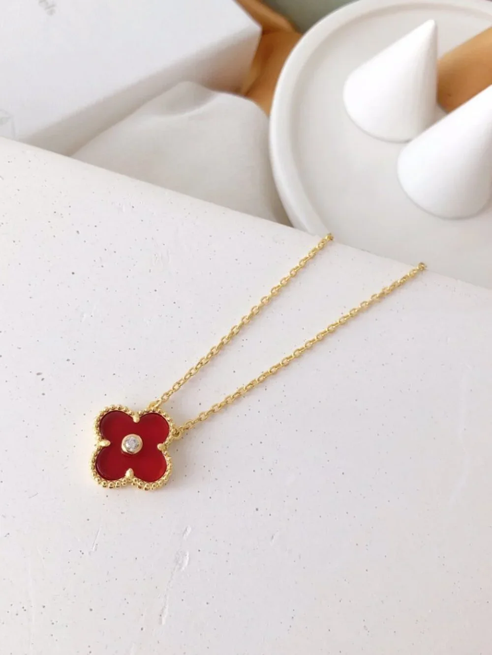Van Cleef & Arpels​ Necklacet